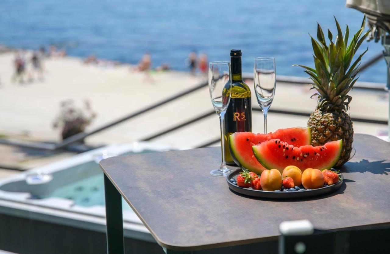 Via Mare Luxury Rooms سبليت المظهر الخارجي الصورة